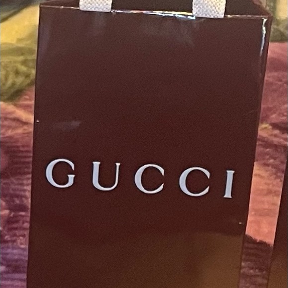 Gucci Gold Heart Charm necklace stamped. - Picture 6 of 9